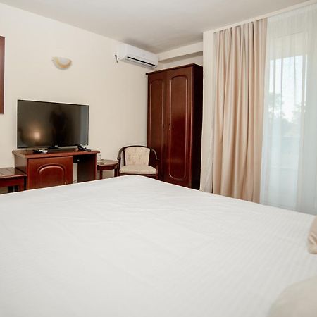 Hotel Corina فينوس المظهر الخارجي الصورة