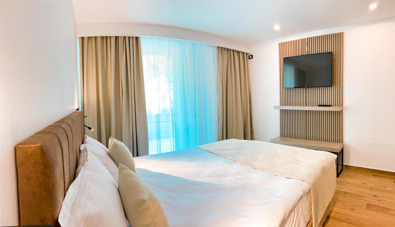 Hotel Corina فينوس المظهر الخارجي الصورة