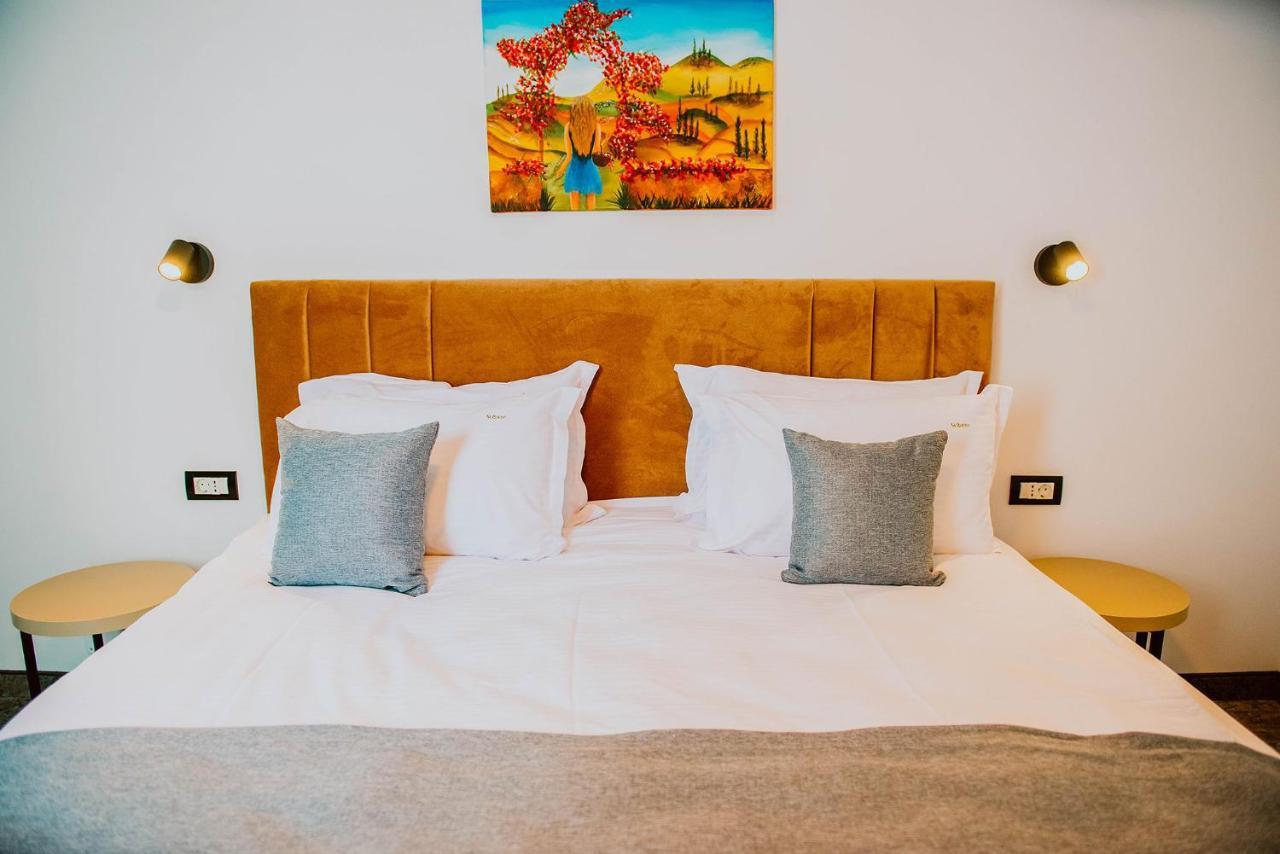 Hotel Corina فينوس المظهر الخارجي الصورة
