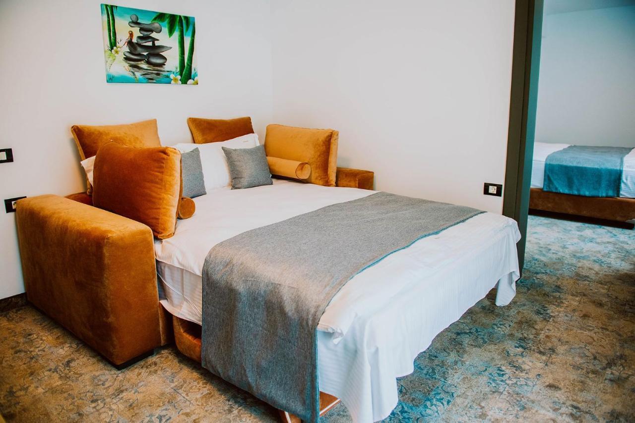 Hotel Corina فينوس المظهر الخارجي الصورة